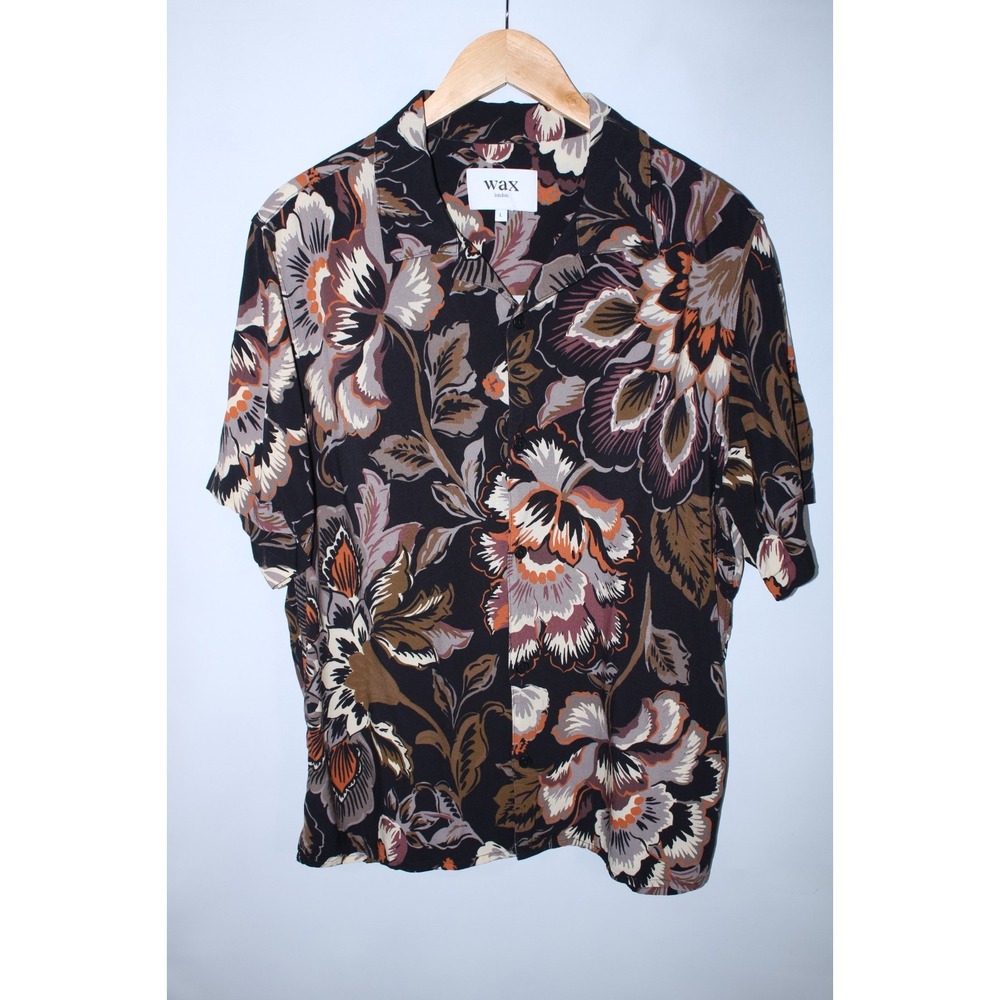 WAX London Men's Large Multicolor Leaf Pattern Viscose Short Sleeve Shirt